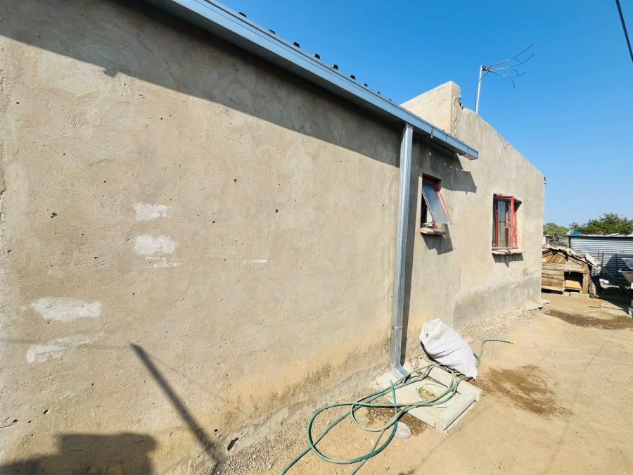 4 Bedroom Property for Sale in Motse Papiki Moilwa Free State
